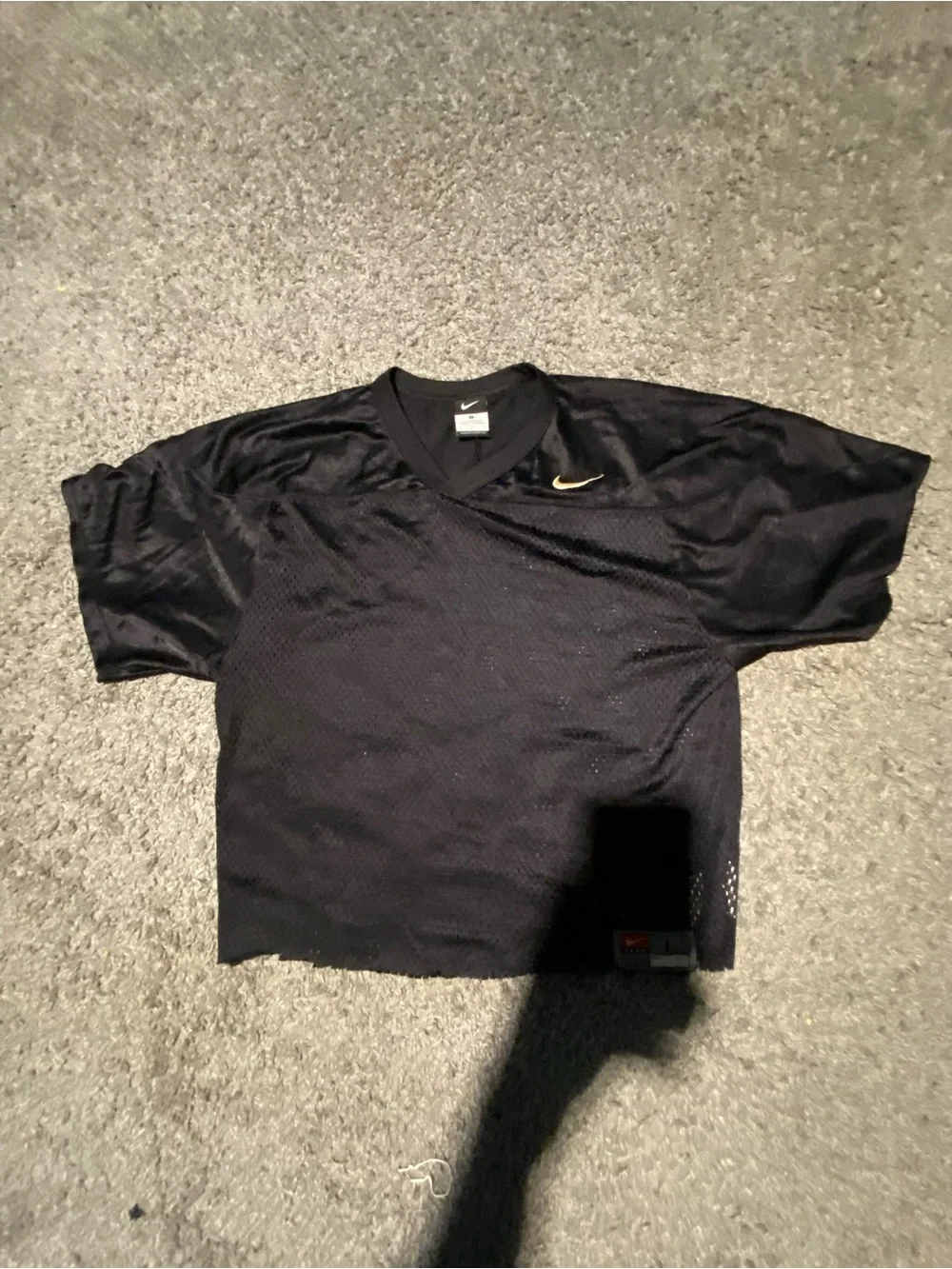 Nike Men’s Black Short-Sleeve Athletic Mesh Shirt jersey cropped